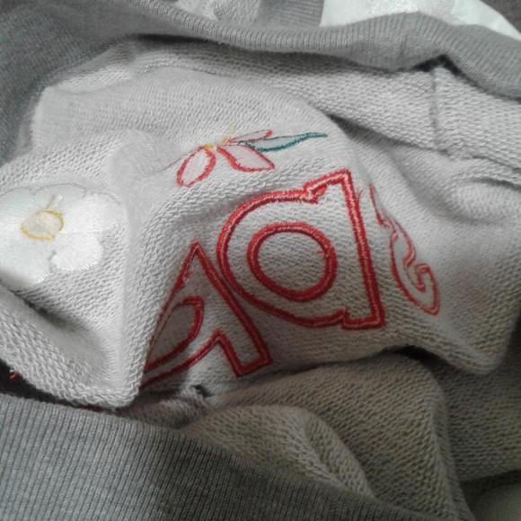 Adidas x Pharrell Williams Trefoil Daisy Print/ Embroidered Crew Size Small - Picture 16 of 16